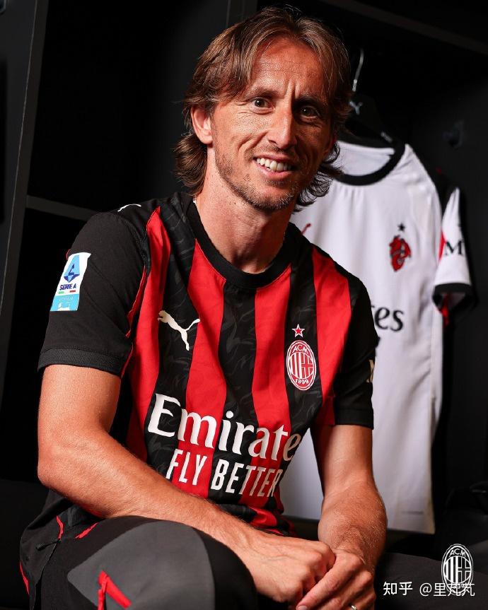 阿森纳3-1完胜拜仁，五档次差距尽显，欧冠小组赛掀翻对手