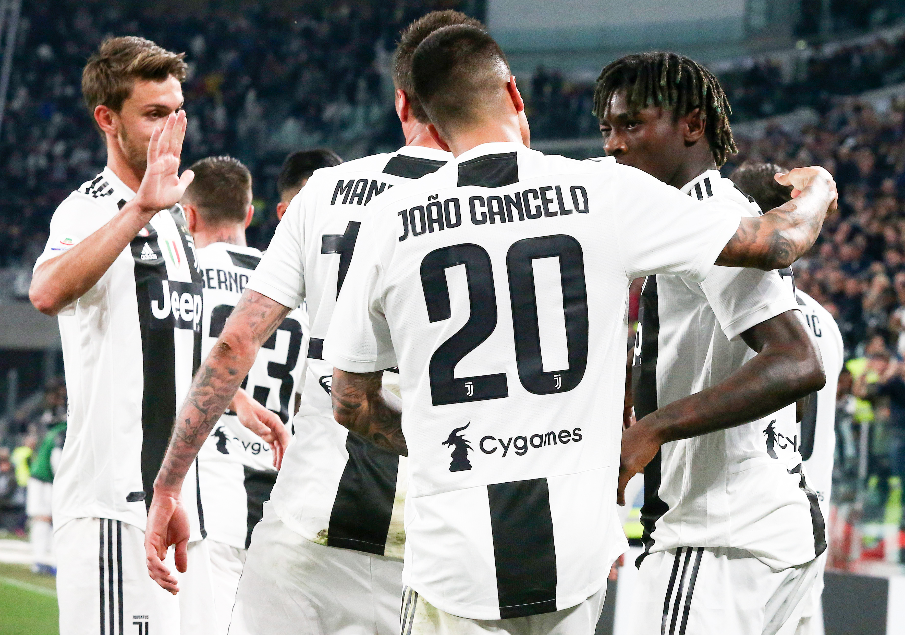 阿森纳发布战小蜜蜂赛前海报：因卡皮耶单人出镜