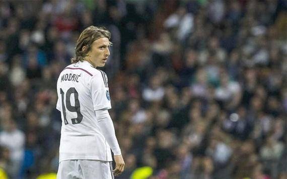 杨乐乐带儿子飞成都参加马术比赛，汪涵又缺席，沐沐露脸更像妈妈