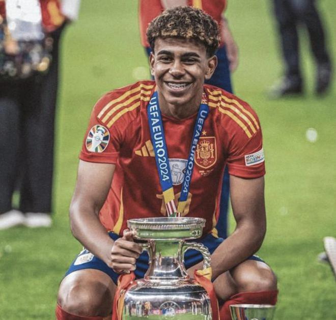 美记：字母哥今年夏天向队友透露，自己已接近转会尼克斯